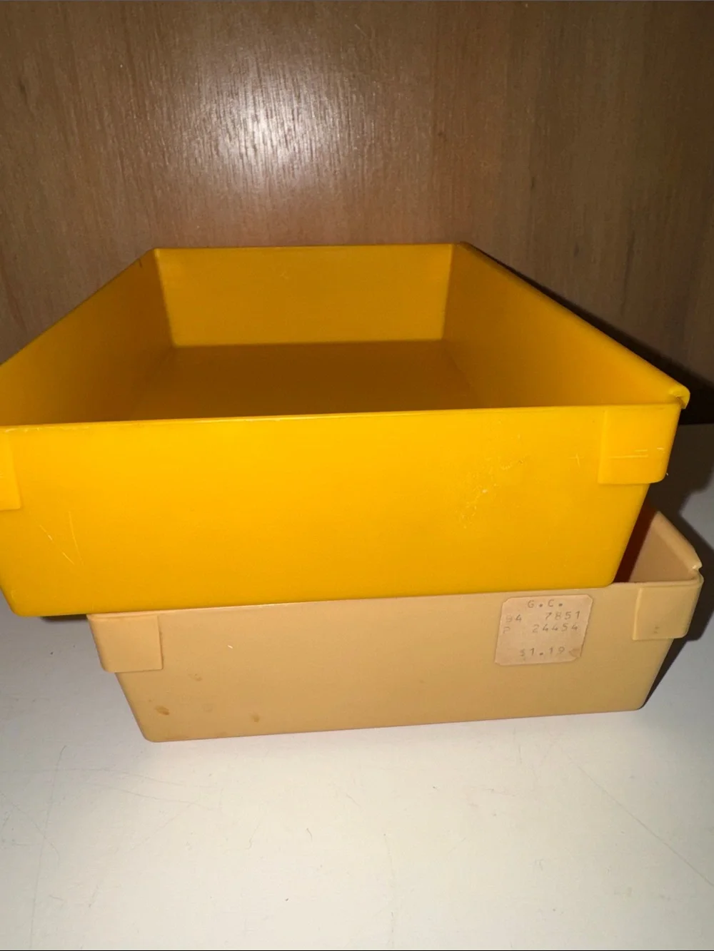 Rubbermaid storage trays